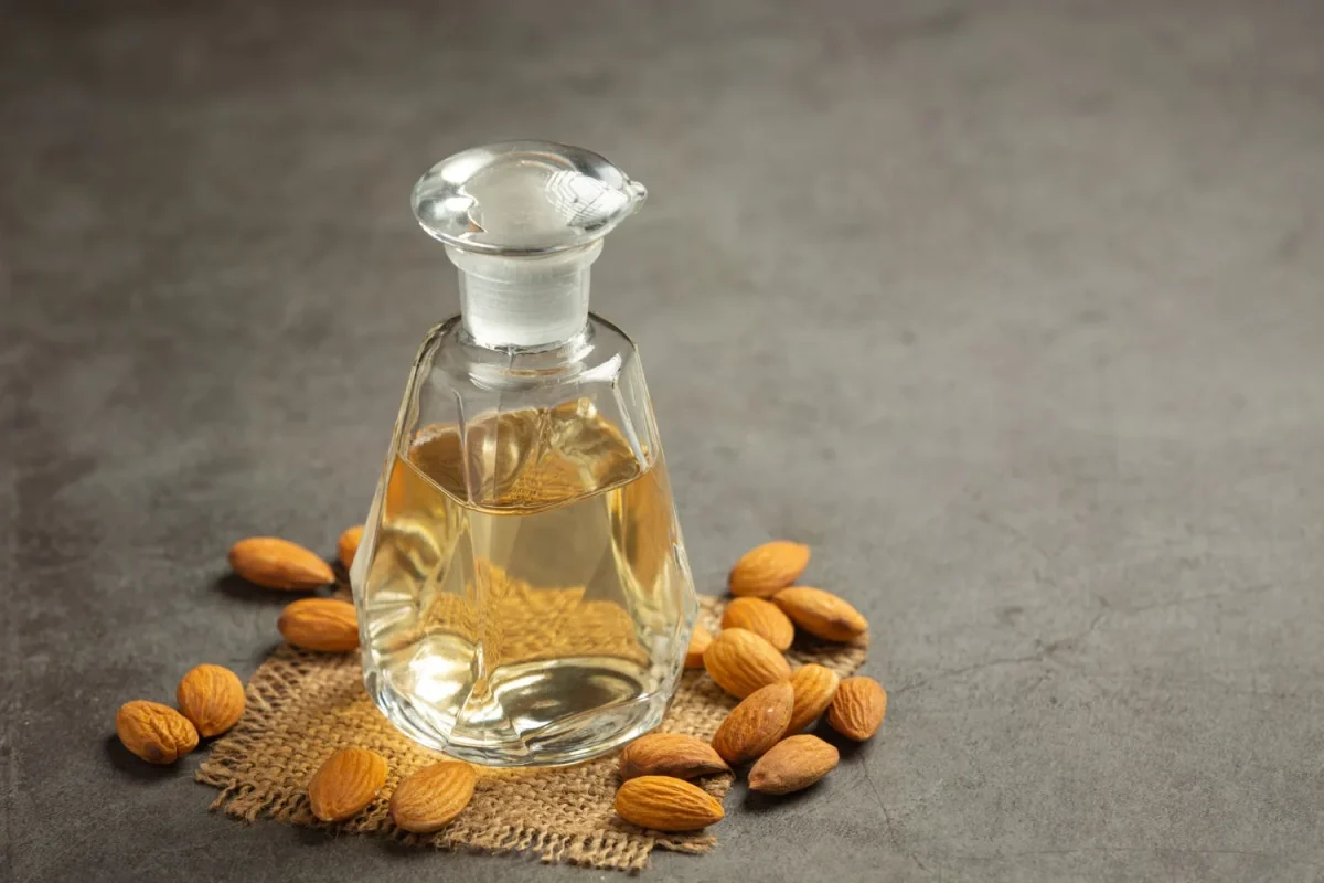 بادام روغن کے فوائد بادام کے تیل کےفوائد benefits of almond oil